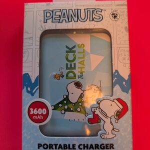 Peanuts Portable Charger - Blue